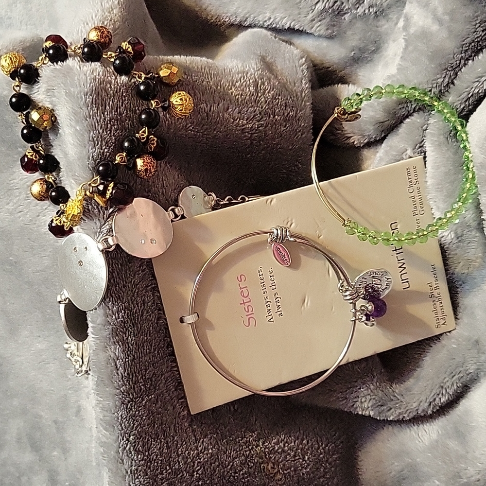 Mixed Lot 4 Bracelets